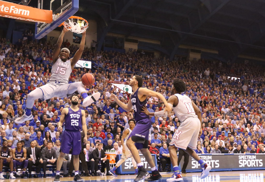 Benton Smith: Carlton Bragg looked more like the player KU hoped for ...